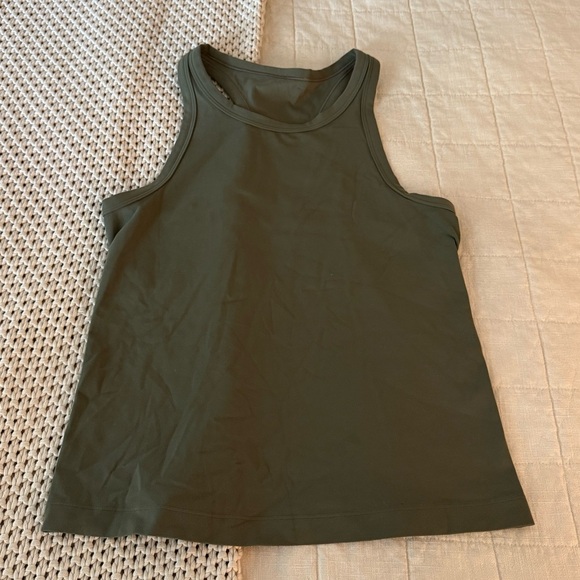 Align Tank - Picture 3 of 5